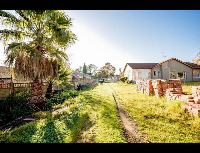 11 BEDROOM HOUSE FOR SALE IN TERENURE